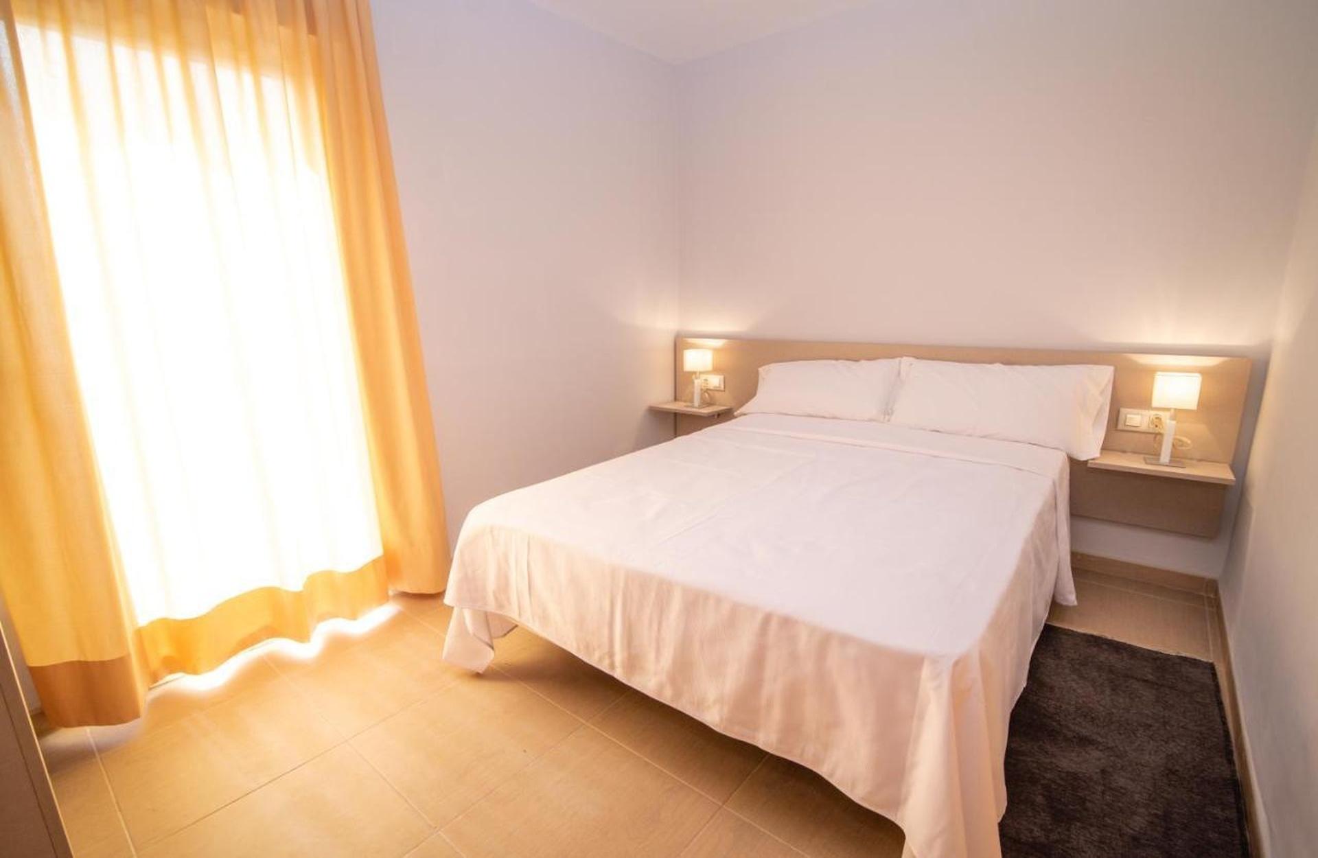 Hospedería Les Coves, alojamiento con cocina basada en platos típicos en Les Coves de Vinromà.