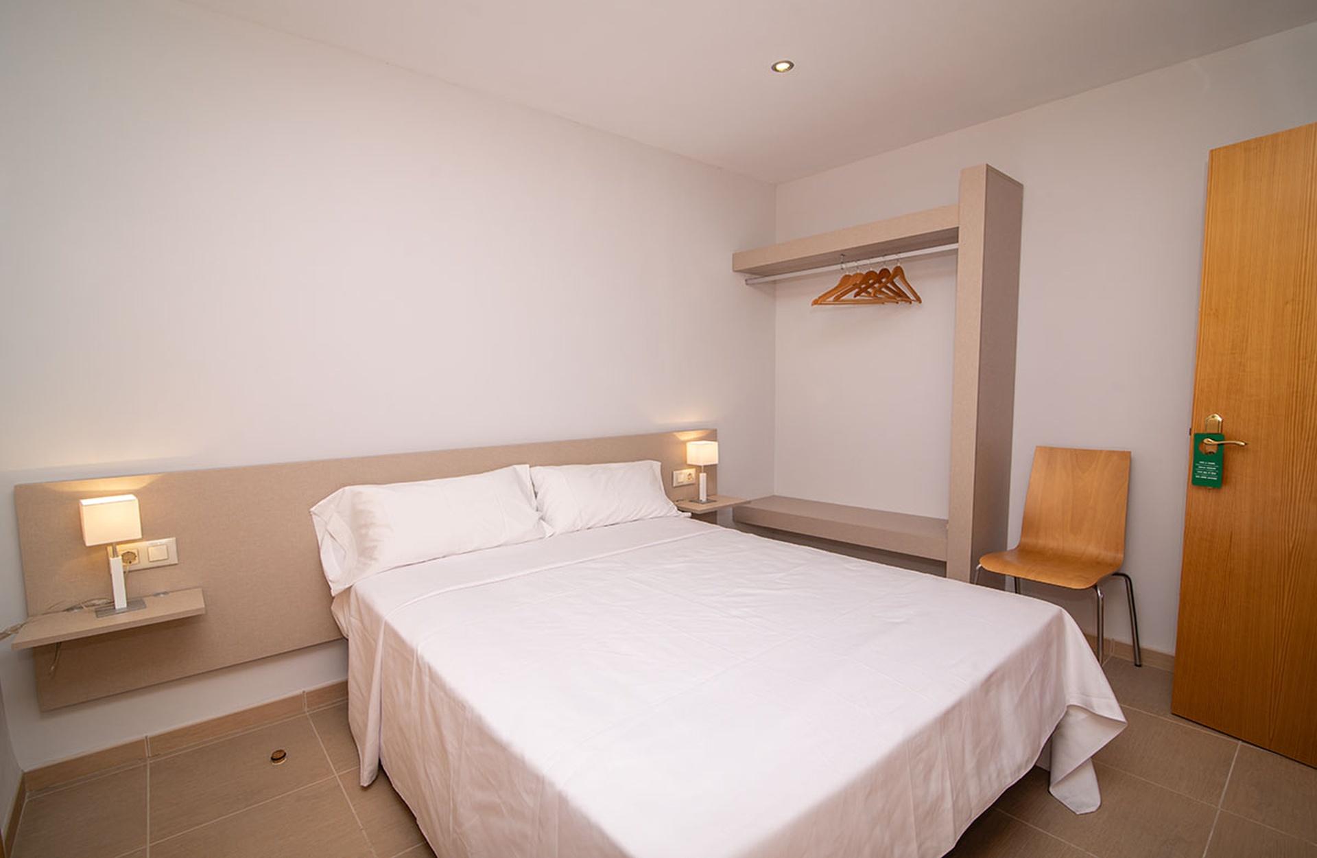 Hospedería Les Coves, alojamiento con entorno ideal para disfrutar del deporte cerca de Villanueva de Alcolea.