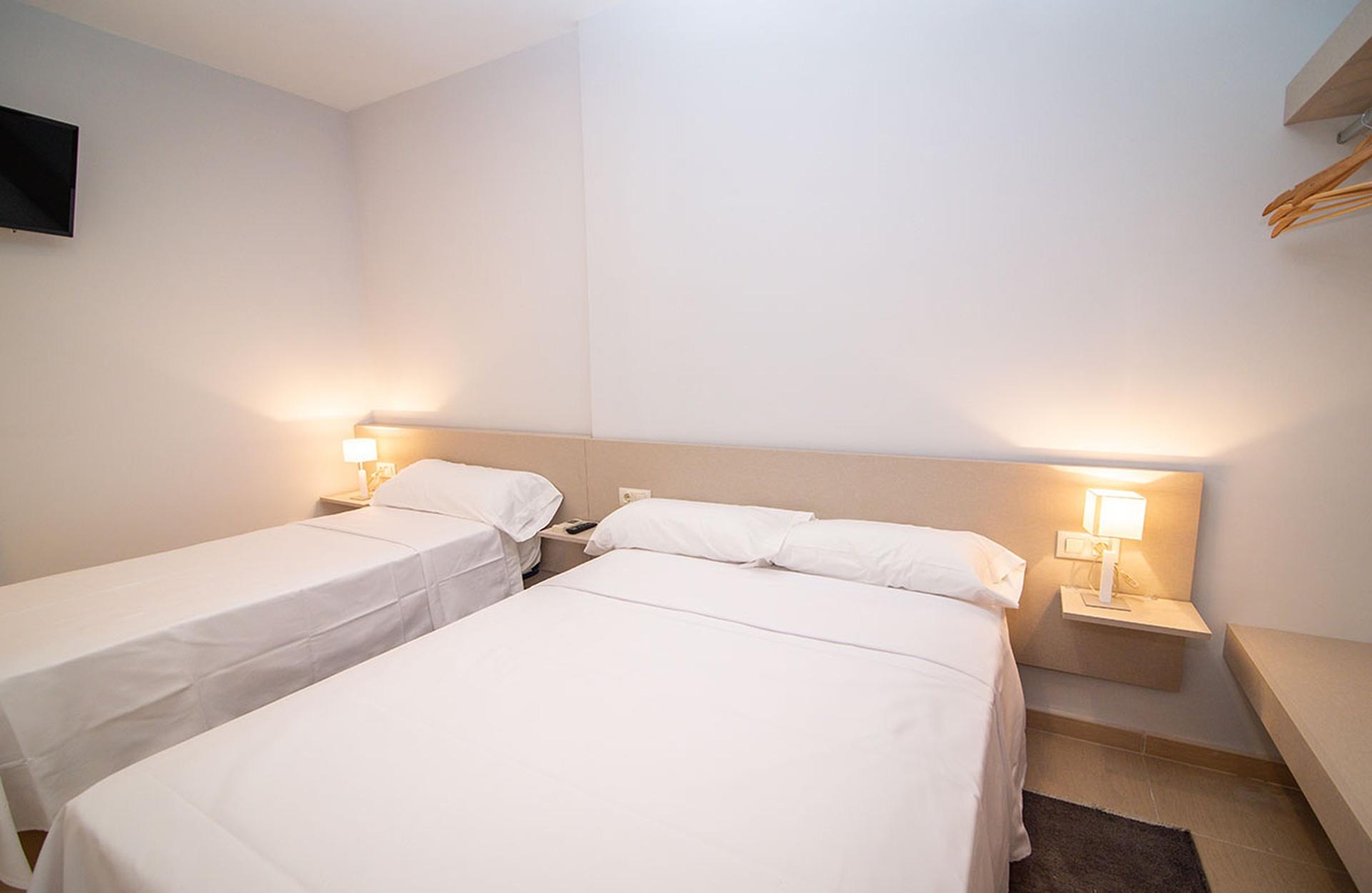 Hospedería Les Coves, alojamiento moderno y cómodo cerca de Tirig.